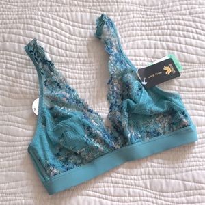 Wacoal bralette Sz 34 NWT